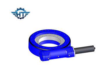 ซื้อ SE14 ที่อยู่อาศัยแบบปิด IP66 Worm Gear Slew Drive พร้อมมอเตอร์ 24V DC สำหรับเครื่องติดตามแสงอาทิตย์ online manufacture